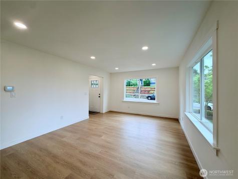 1944 S Ash Street Tacoma WA 98405