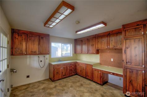 9444 Lundeen Road SW Rochester WA 98579