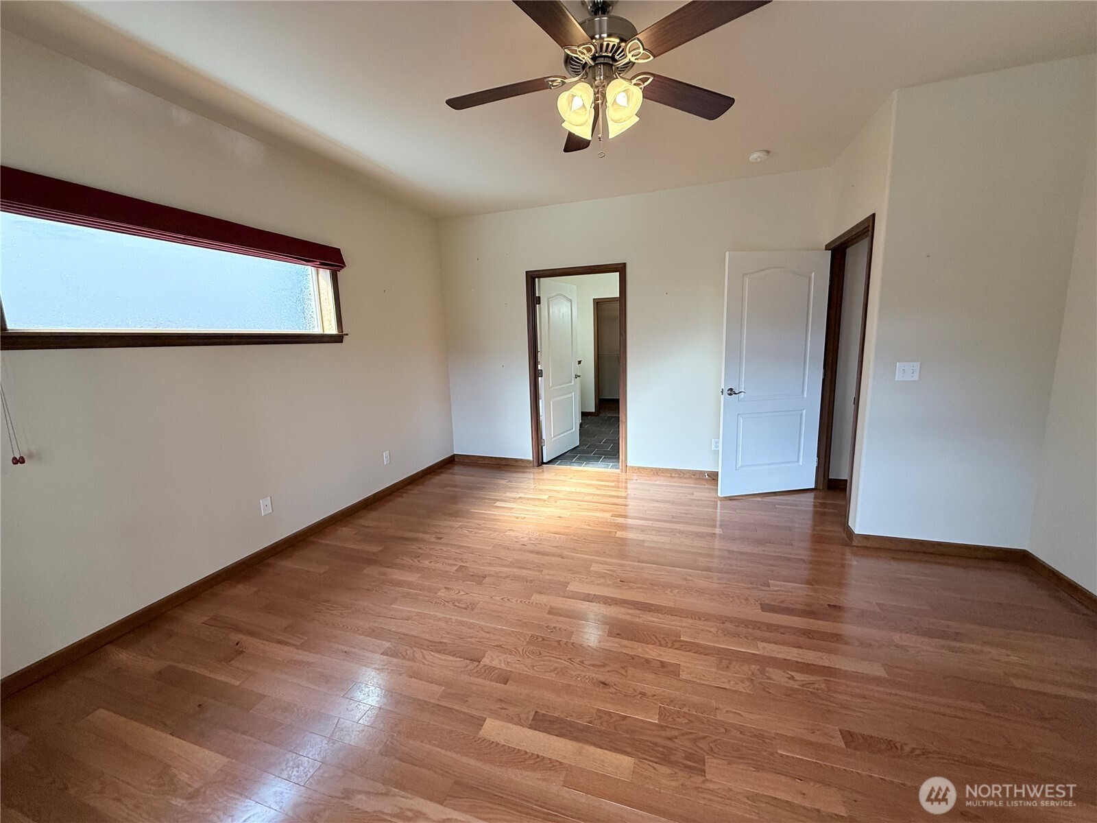 1516 N 43rd Place Mount Vernon WA 98273