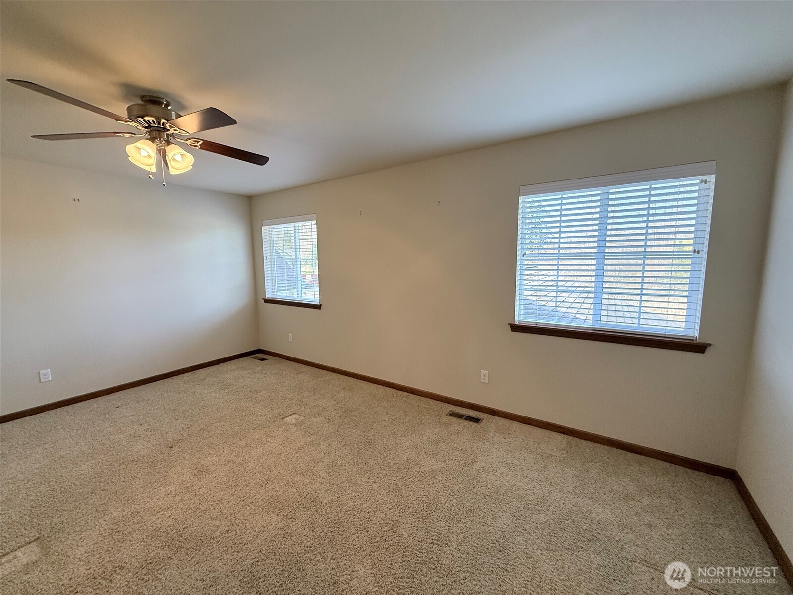 1516 N 43rd Place Mount Vernon WA 98273