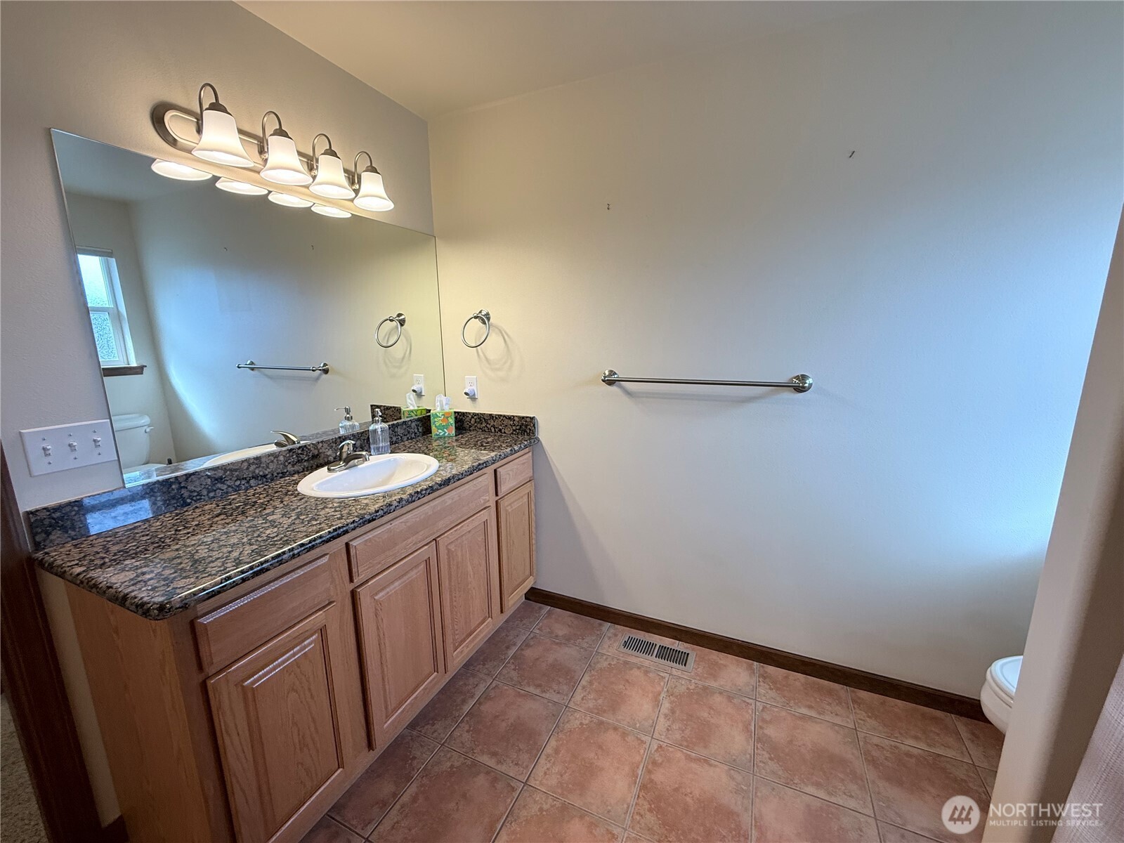 1516 N 43rd Place Mount Vernon WA 98273