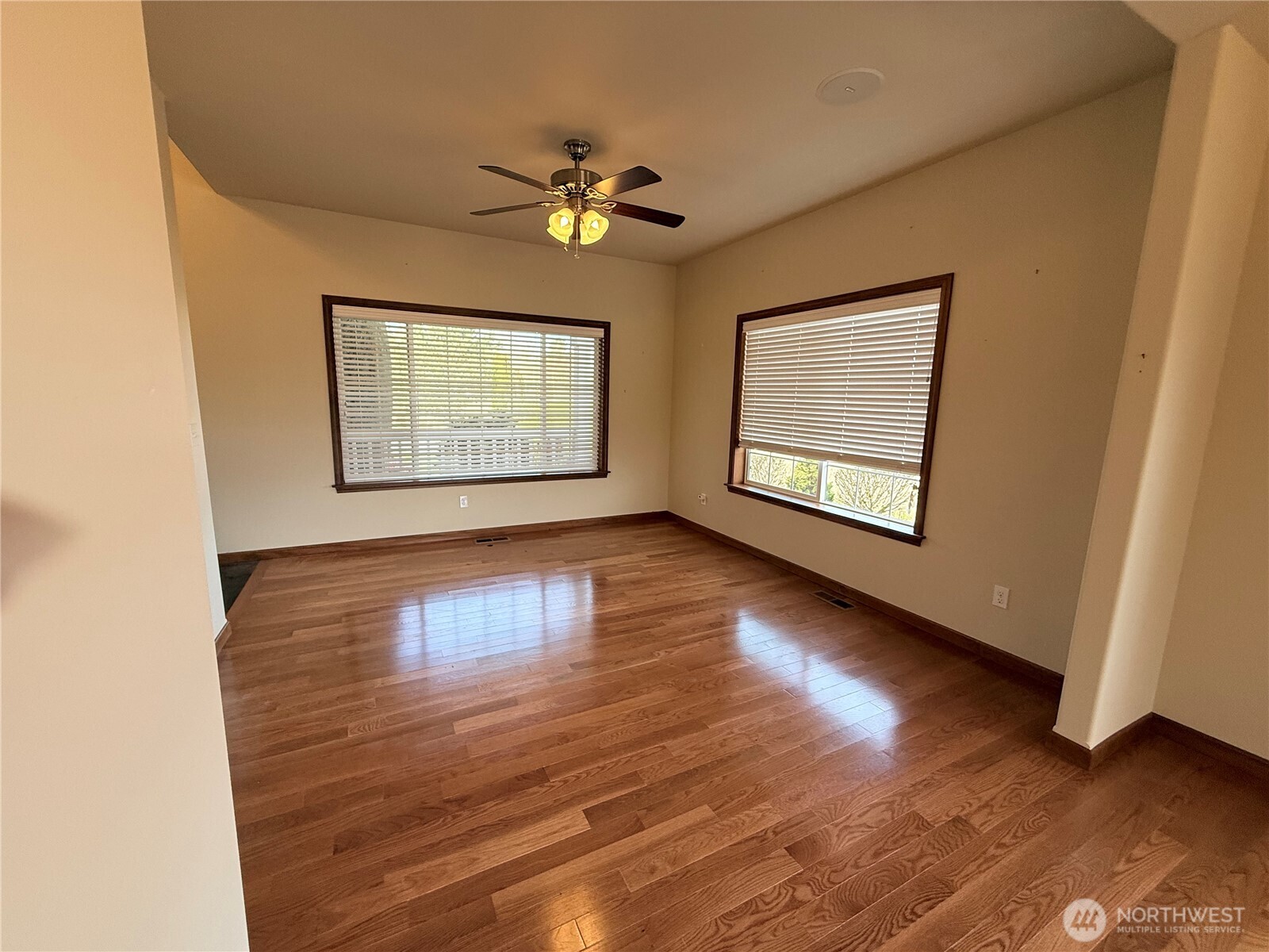 1516 N 43rd Place Mount Vernon WA 98273