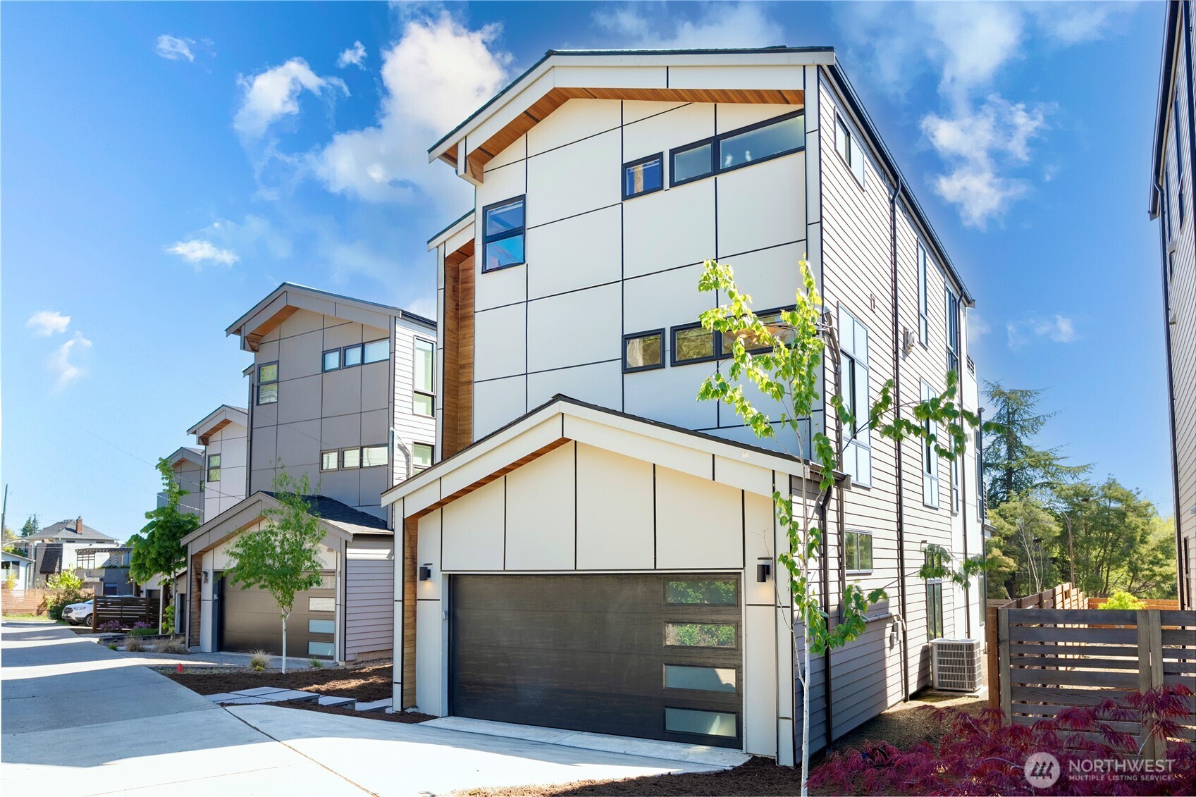 7107 Aurora Avenue N Seattle WA 98103