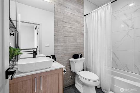 7107 Aurora Avenue N Seattle WA 98103