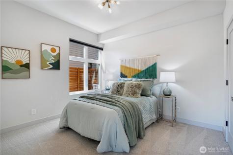 7107 Aurora Avenue N Seattle WA 98103