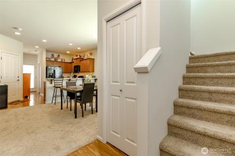 4712 Court R Court Tacoma WA 98404