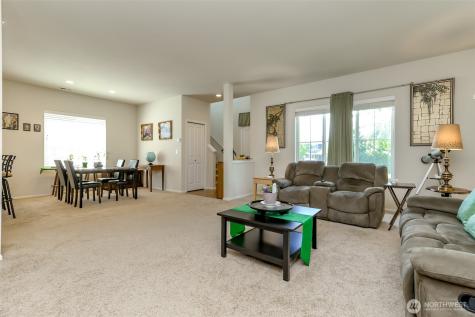 4712 Court R Court Tacoma WA 98404