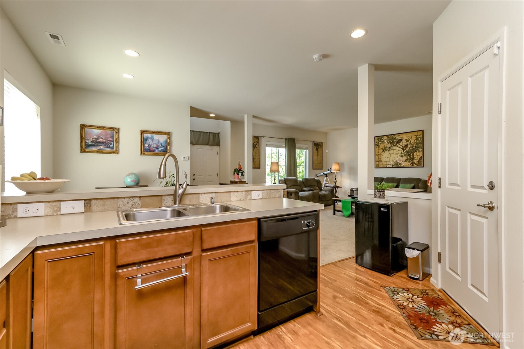 4712 Court R Court Tacoma WA 98404