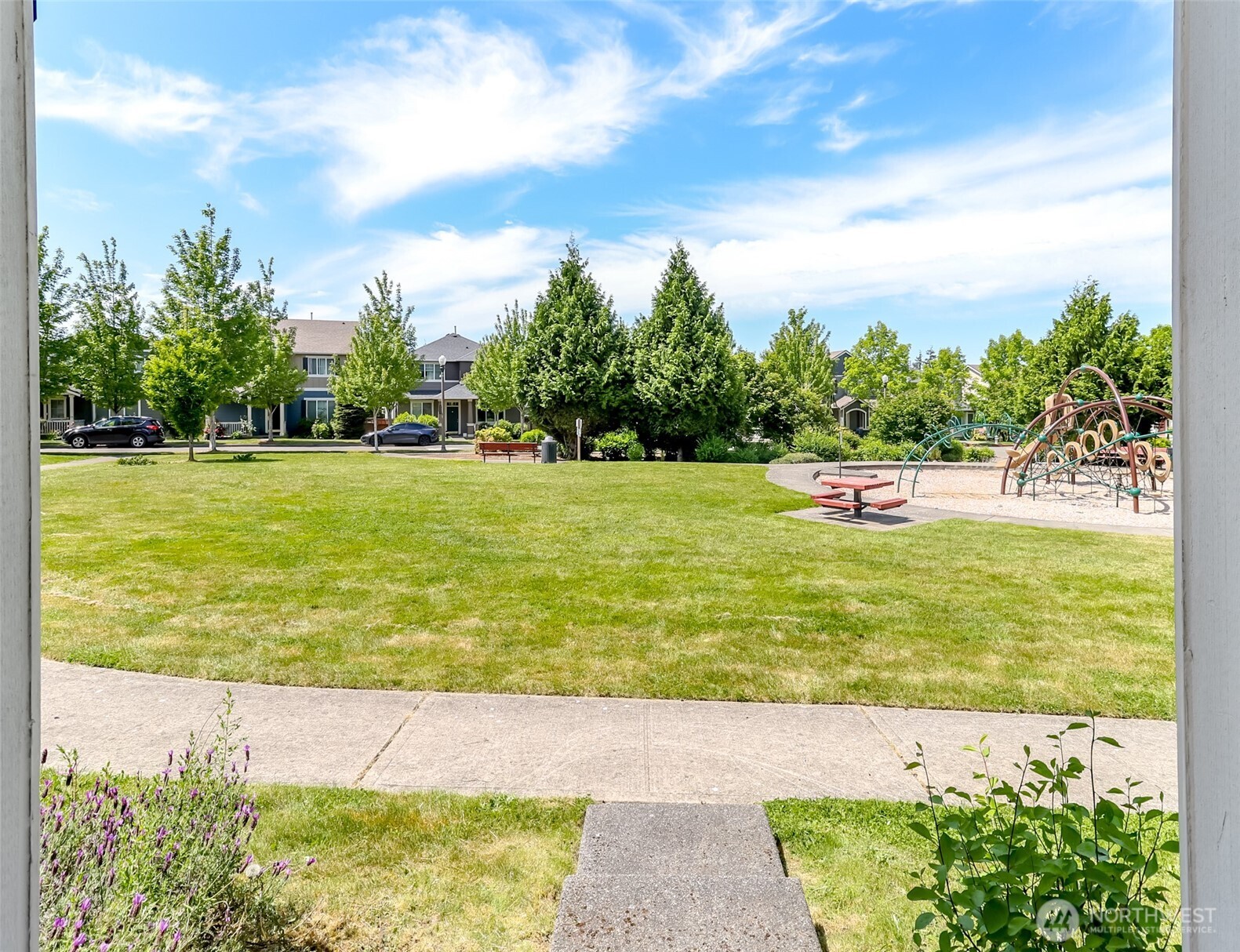 4712 Court R Court Tacoma WA 98404