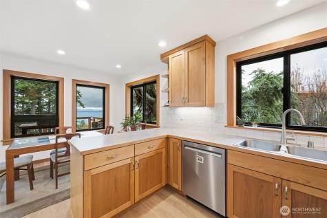 2533 Island View Lane Lummi Island WA 98262