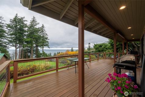 2533 Island View Lane Lummi Island WA 98262