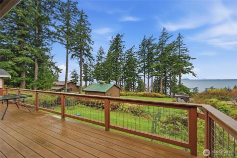 2533 Island View Lane Lummi Island WA 98262
