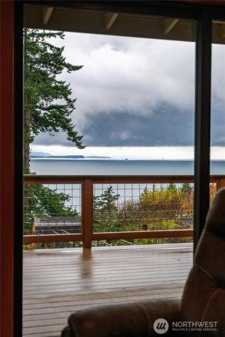 2533 Island View Lane Lummi Island WA 98262