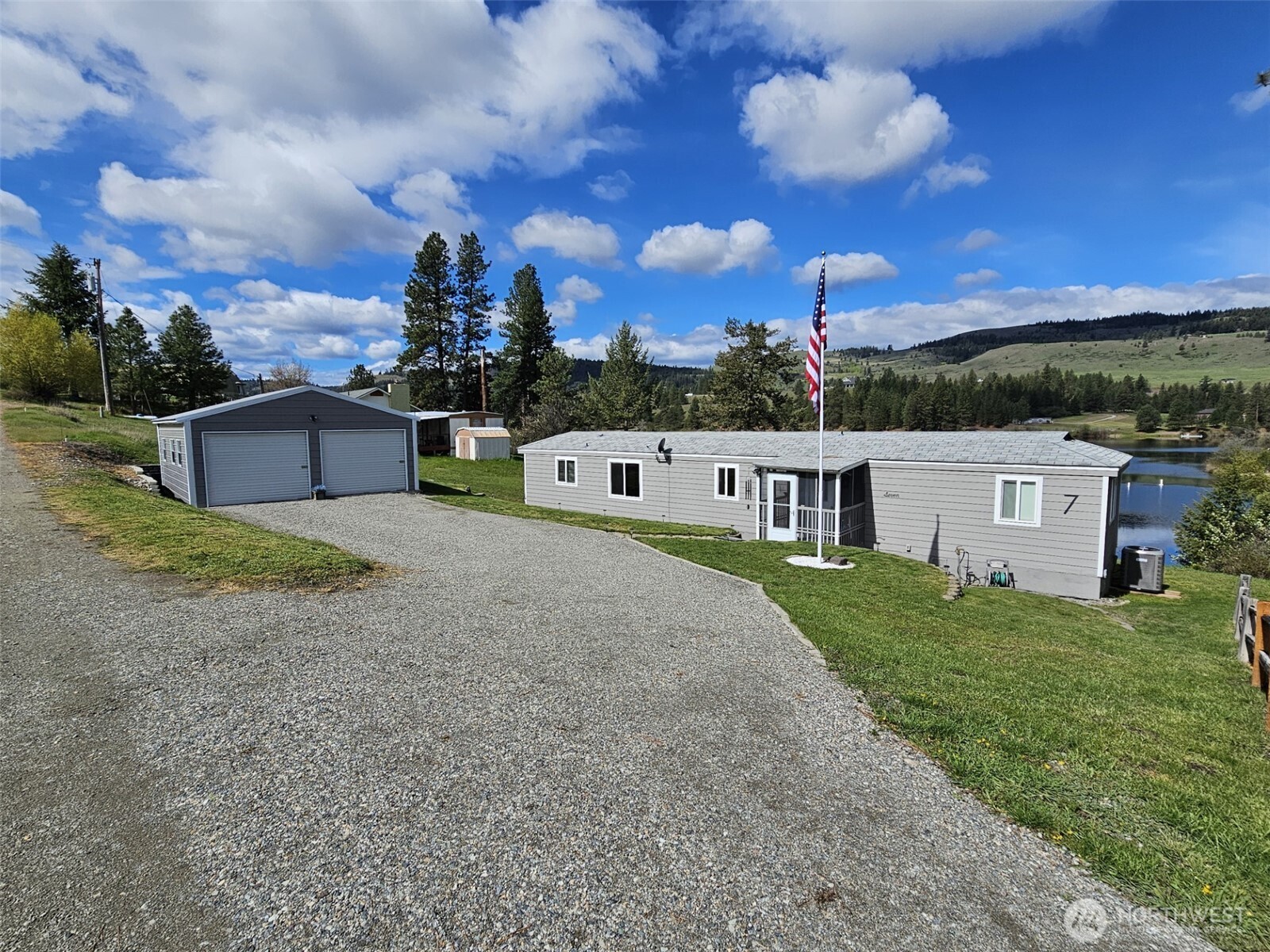 7 Bremner Lane Republic WA 99166
