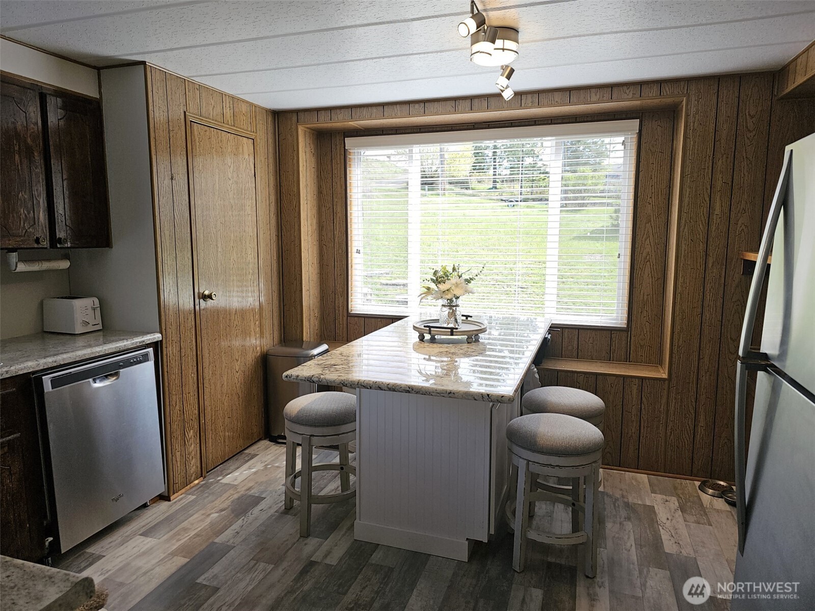 7 Bremner Lane Republic WA 99166