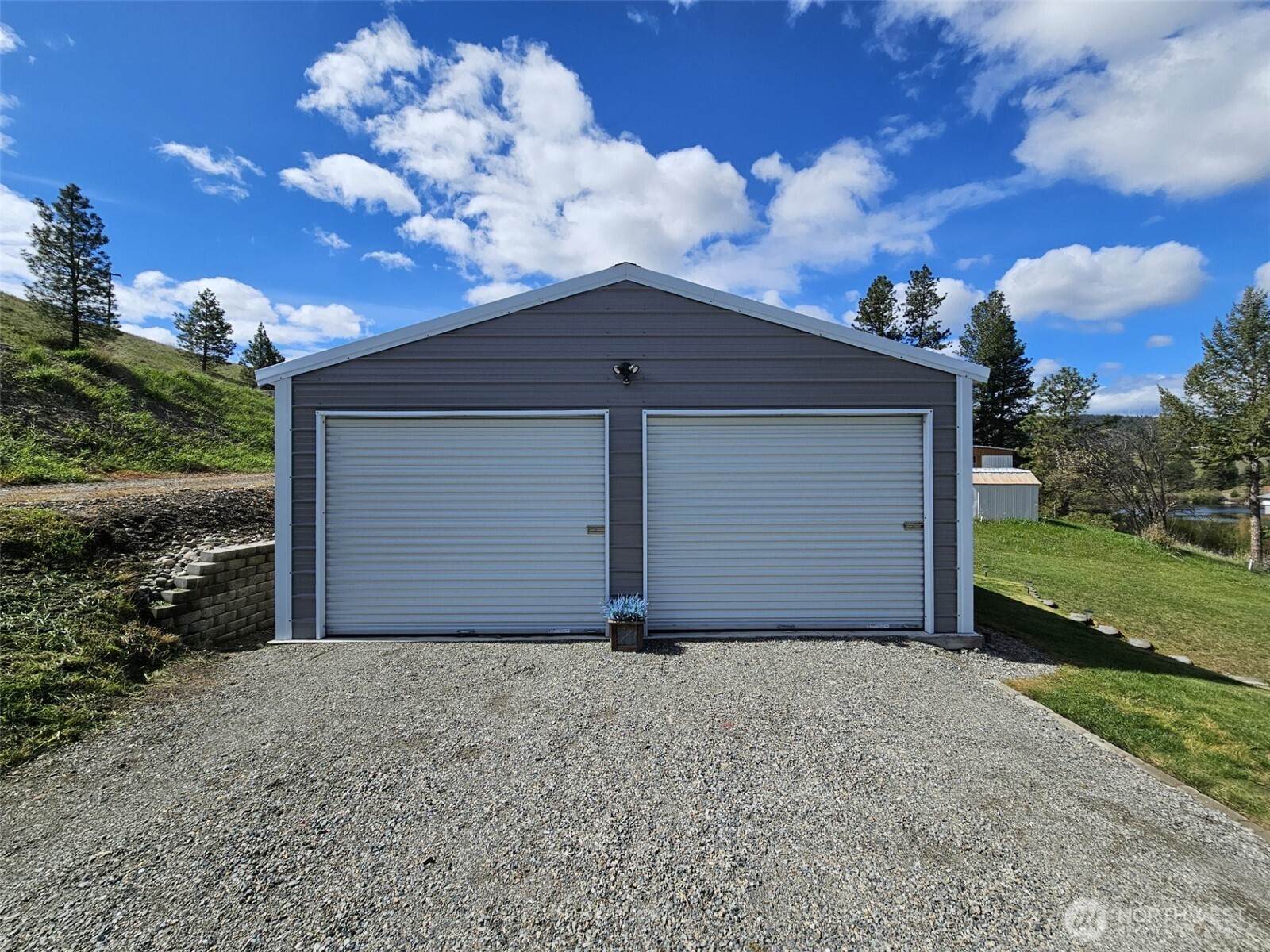 7 Bremner Lane Republic WA 99166