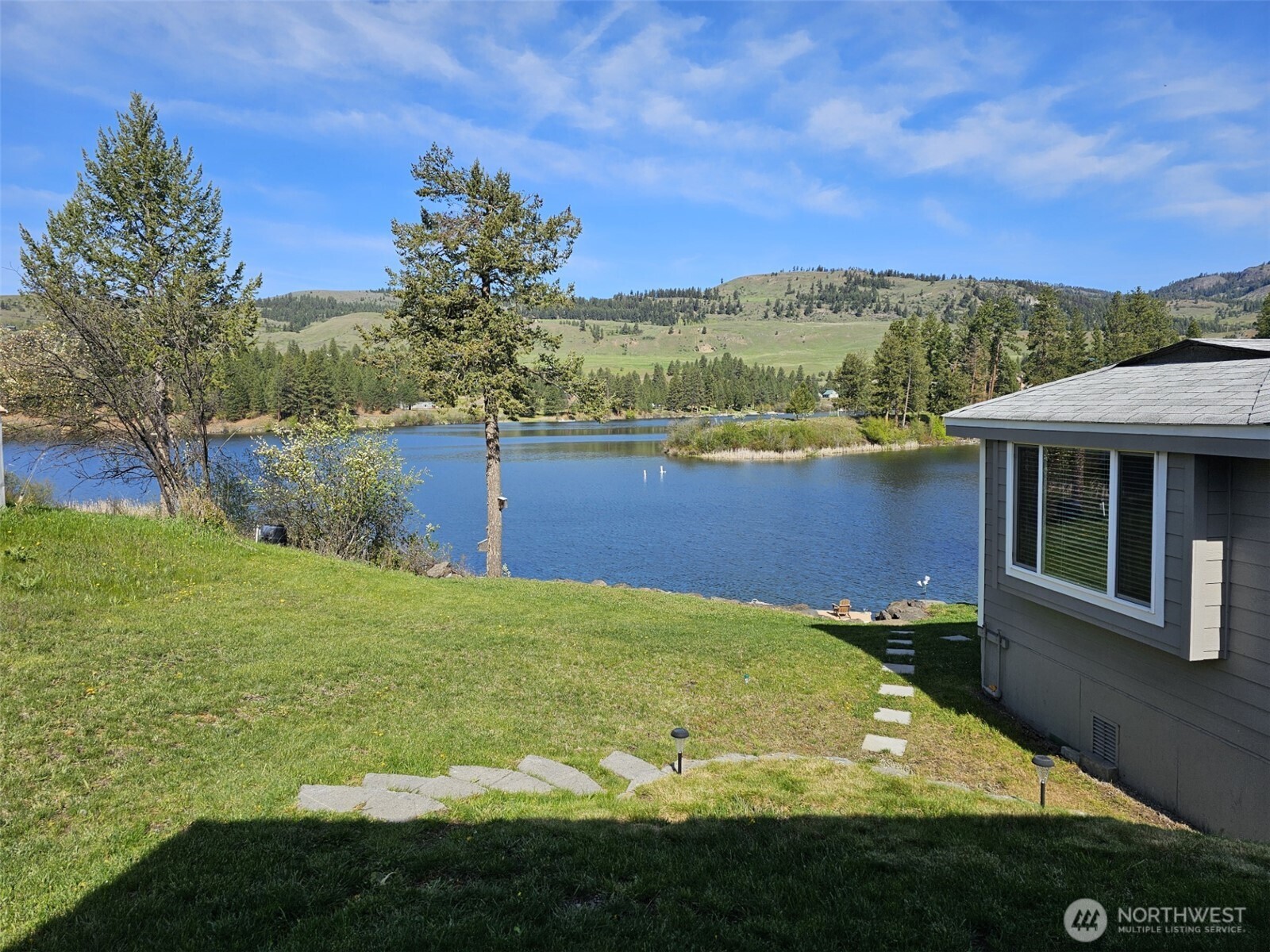 7 Bremner Lane Republic WA 99166