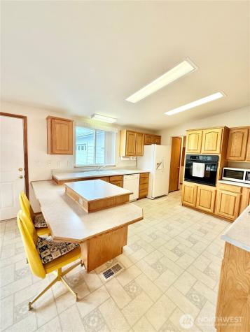 1888 Old Highway 97 Okanogan WA 98840