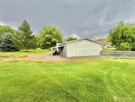 1888 Old Highway 97 Okanogan WA 98840