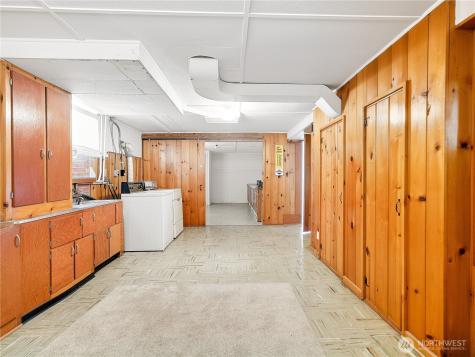 939 N 83rd Street Seattle WA 98103