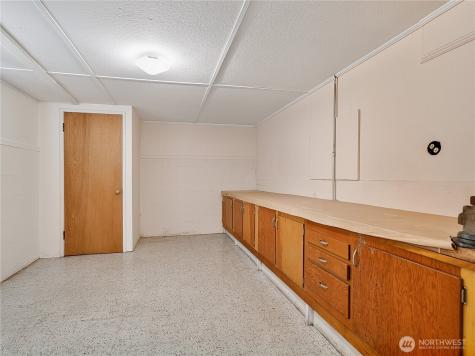 939 N 83rd Street Seattle WA 98103