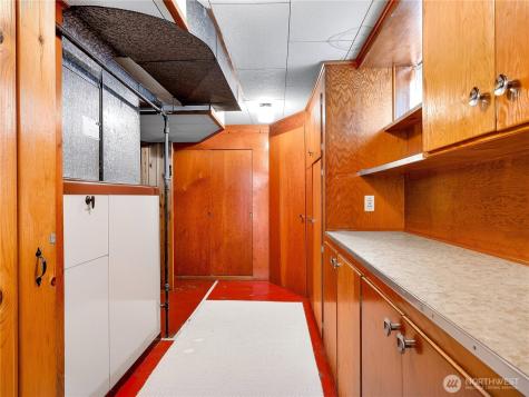 939 N 83rd Street Seattle WA 98103