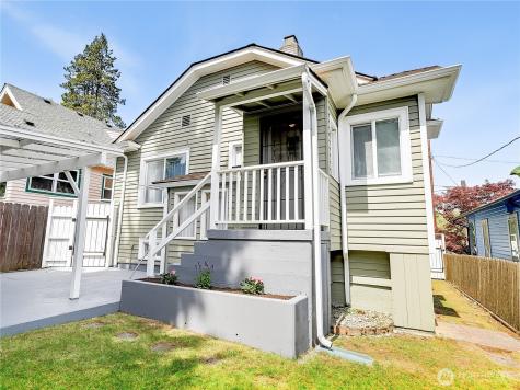 939 N 83rd Street Seattle WA 98103