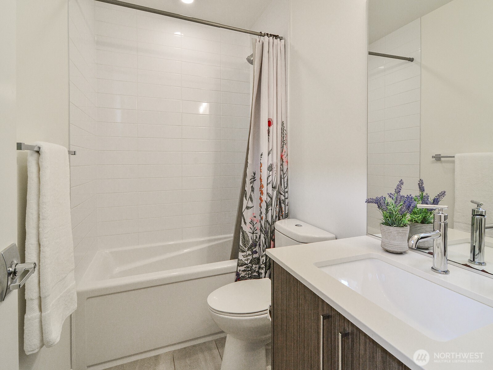6539 4th Avenue NE Seattle WA 98115