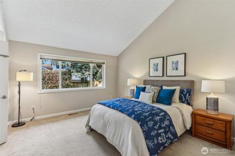 18906 SE 44th Place Issaquah WA 98027