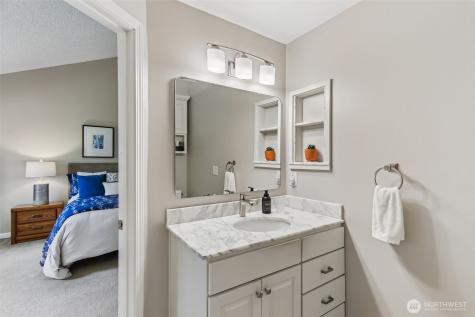 18906 SE 44th Place Issaquah WA 98027
