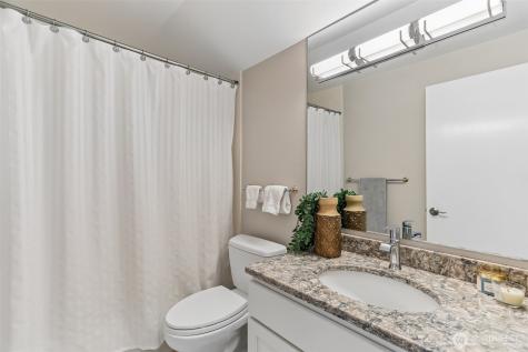 18906 SE 44th Place Issaquah WA 98027