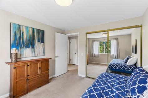 18906 SE 44th Place Issaquah WA 98027
