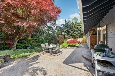 18906 SE 44th Place Issaquah WA 98027