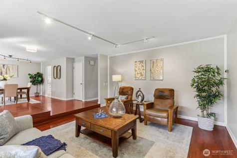 18906 SE 44th Place Issaquah WA 98027
