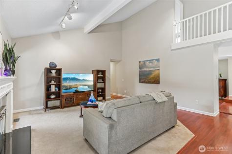 18906 SE 44th Place Issaquah WA 98027