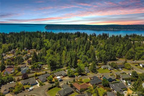 8851 48th Place W Mukilteo WA 98275
