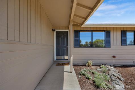 8851 48th Place W Mukilteo WA 98275