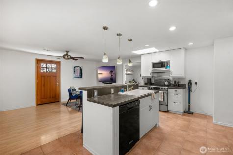 8851 48th Place W Mukilteo WA 98275