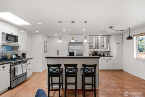 8851 48th Place W Mukilteo WA 98275