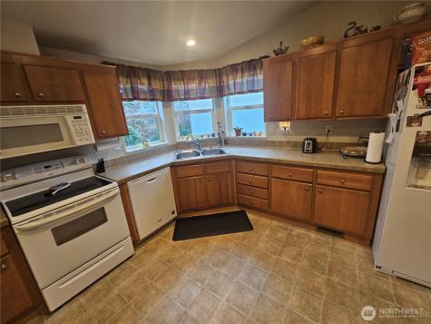 7003 Ortelius Drive Ilwaco WA 98624