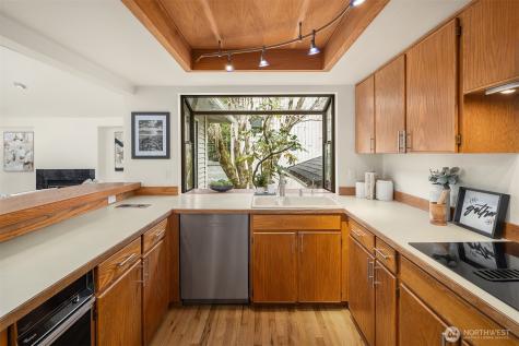 10622 184th Avenue NE Redmond WA 98052