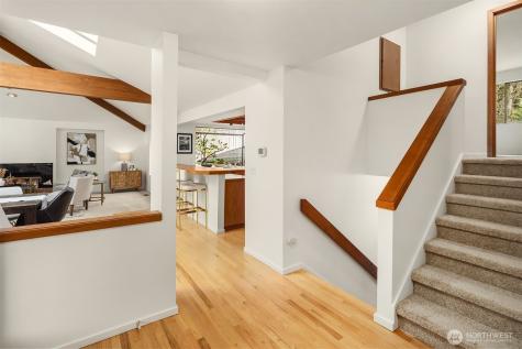 10622 184th Avenue NE Redmond WA 98052