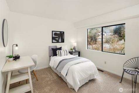 10622 184th Avenue NE Redmond WA 98052