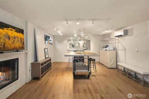 525 16th Avenue W Kirkland WA 98033