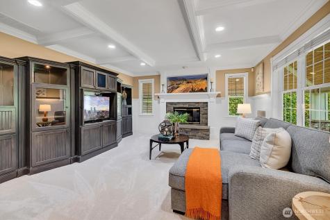 4511 238th Place SE Sammamish WA 98029