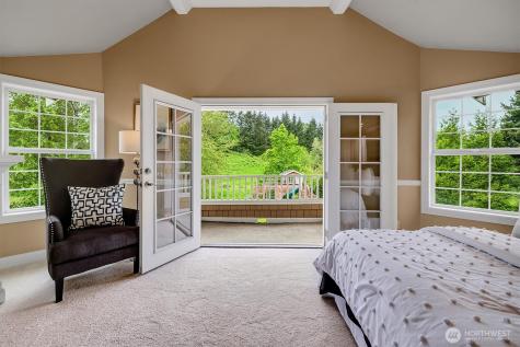 4511 238th Place SE Sammamish WA 98029
