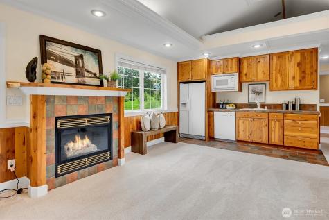4511 238th Place SE Sammamish WA 98029