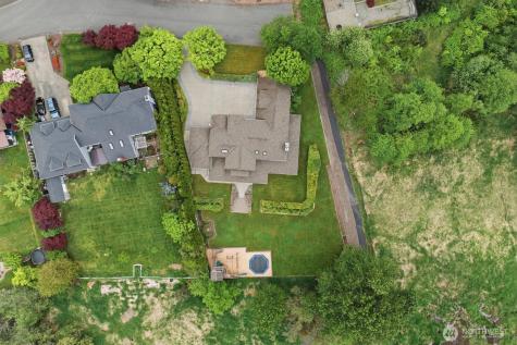 4511 238th Place SE Sammamish WA 98029