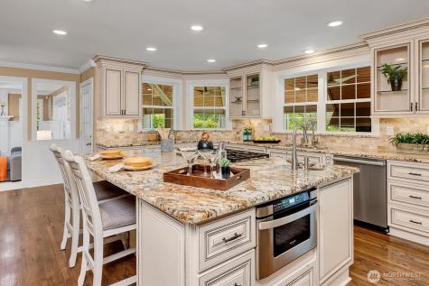 4511 238th Place SE Sammamish WA 98029
