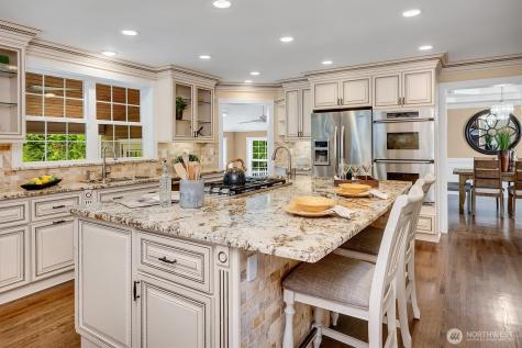 4511 238th Place SE Sammamish WA 98029